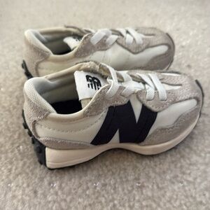 USED Toddler New Balance 327 for size 5